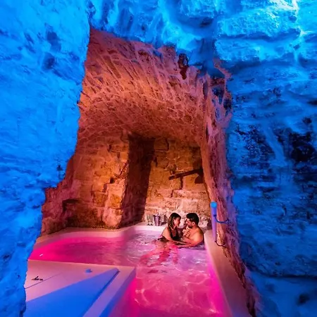 Petra Αλμπερομπέλο